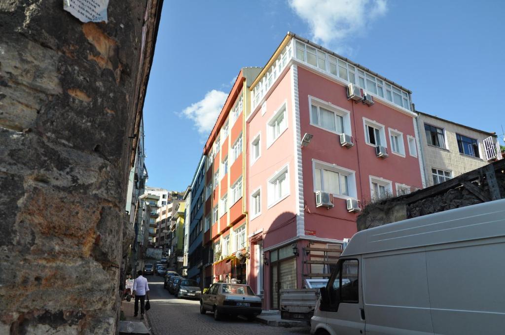 Huxley Hotel And Aparts Old City — Photos 2